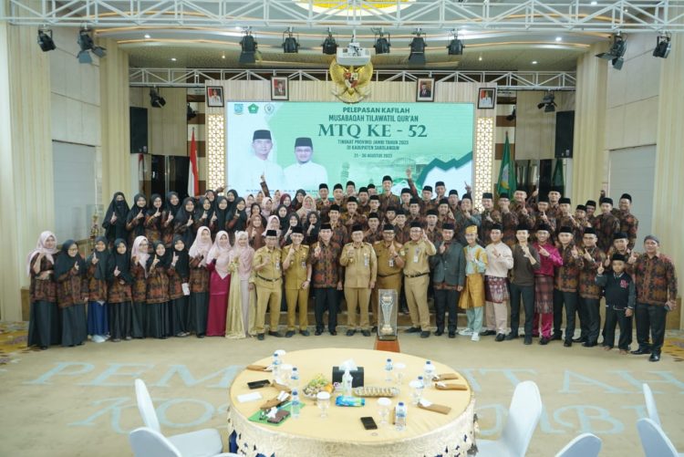 Maulana Lepas Kafilah kota Jambi. (Foto : ist)