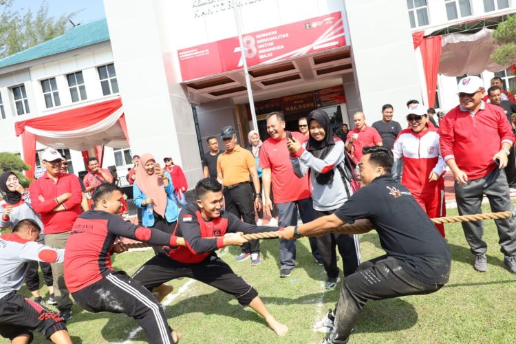 Perlombaan Tradisional Pererat Kebersamaan Pegawai Kanwil Kemenkumham Jambi. (Foto : ist)