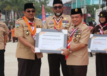 Gubernur Al Haris Pimpin Apel Puncak Peringatan HUT Ke-62 Pramuka. (Foto : ist)