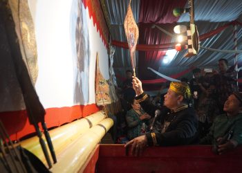 Korem Gapu Gelar Pementasan Wayang Kulit Meriahkan HUT Ke-78 TNI. (Foto : ist)