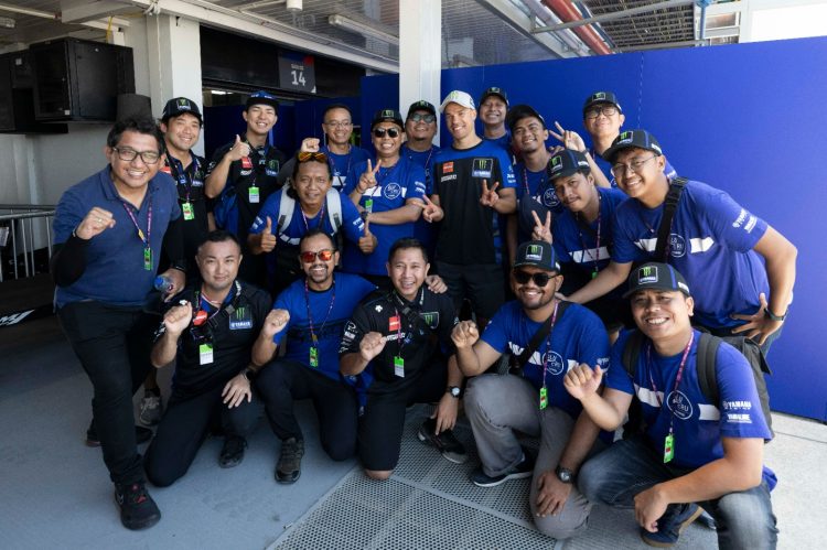 Penggemar Meet & Greet dengan Pembalap Monster Energy Yamaha MotoGP di Sirkuit Mandalika. (Foto : ist)