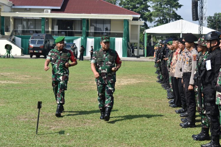 Danrem Gapu Pimpin Apel Kesiapan Pengamanan Kunker Wapres. (Foto : ist)