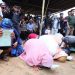 Terima Sertipikat dari Menteri ATR/Kepala BPN, Warga Gunung Anten Sujud Syukur. (Foto : ist)
