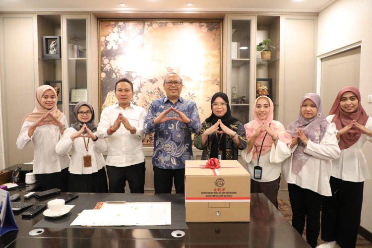 Kementerian ATR/BPN Serahkan Arsip Statis untuk Melindungi dan Memperkaya Memori Kolektif Masyarakat. (Foto : ist)