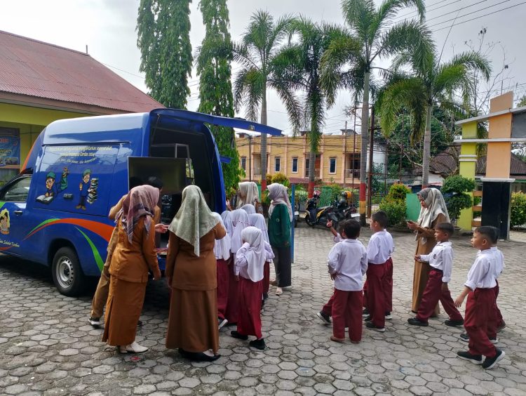 Pusling sambangi SDN 01 Pasar Atas Bangko. (Foto : Yendri - sinarjambi.com)