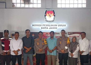 Kapolresta Jambi Cek Gudang Logistik Pemilu 2024. (Foto : ist)