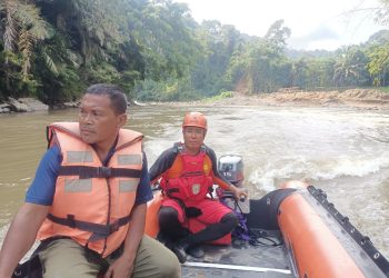 Berenang di Sungai Batang Merangin, Bocah Tenggelam Terbawa Arus. (Foto : ist)