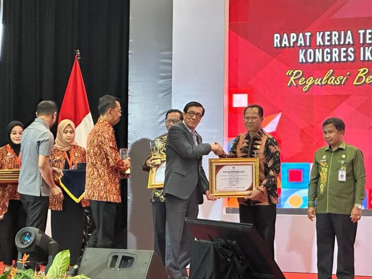 Kanwil Kemenkumham Jambi Raih Peringkat I Anugerah Legislasi Tahun 2023. (Foto : YE)