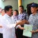 Menteri ATR/Kepala BPN Serahkan Sertipikat Tanah kepada Korban Lumpur Lapindo. (Foto : ist)