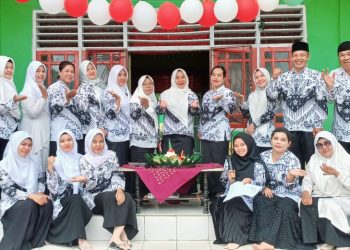 HUT PGRI dan HGN Ke-78, SDN 3 Bangko Dinobatkan Jadi Sekolah Berprestasi. (Foto : Yazdi - sinarjambi.com)