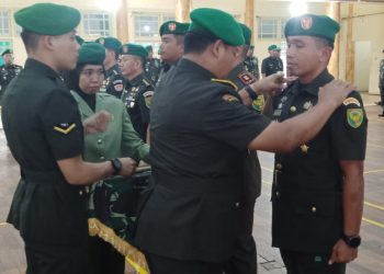 Danrem Gapu Pimpin Sertijab Kasrem, Kasilog dan 3 Dandim. (Foto : Rolan - sinarjambi.com)
