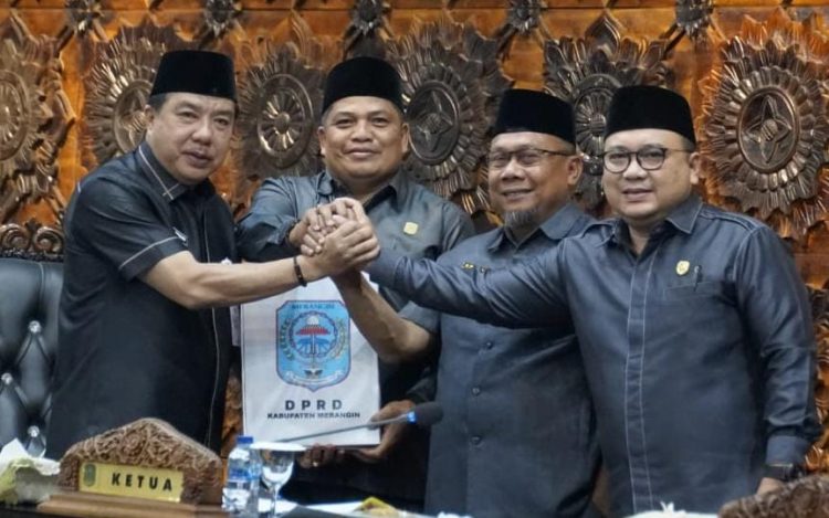 Pj Bupati Merangin Sampaikan Apresiasi ke Dewan. (Foto : ist)