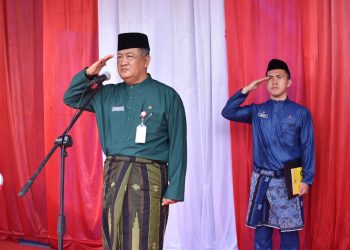 Sekda Ridwan Pimpin Upacara Peringatan Hari Guru Nasional dan HUT PGRI. (Foto : ist)