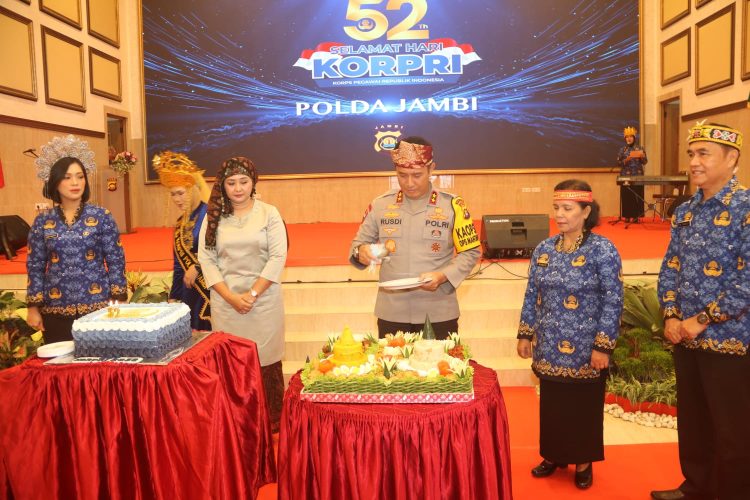 Kapolda Jambi hadiri syukuran HUT korpri Polda Jambi. (Foto : ist)