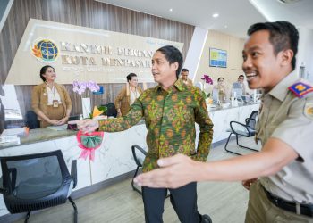 Raja Juli Ingatkan Implementasi Layanan Elektronik dan Tujuh Layanan Prioritas. (Foto : ist)