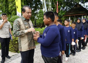 di Depan Rumah Dinas Bupati Merangin, Kamis 14 Desember 2023. (Foto : Yendri - sinarjambi.com)