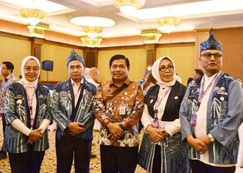 Pj Wali Kota Jambi Sri Purwaningsih (kiri) Hadiri Munaslub APEKSI Tahun 2023. (Foto : ist)