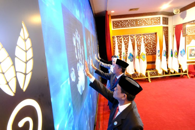 Wagub Sani Minta Aplikasi Srikandi Dimanfaatkan Optimal. (Foto : ist)