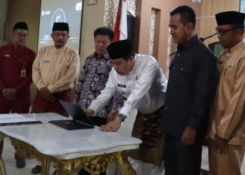 Upaya Kendalikan Inflasi, Mukti Luncurkan Aplikasi SI SEMAH. (Foto : Yendri - sinarjambi.com)