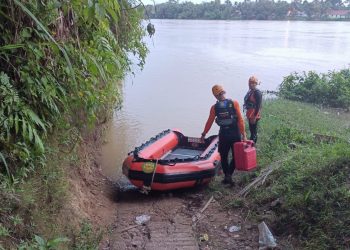 Pulang dari Masjid, Amri Diduga Tenggelam di Sungai Batanghari. (Foto : ist)