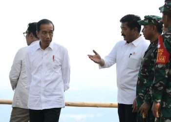 Dampingi Presiden, Menteri ATR/Kepala BPN Tinjau Pembangunan Infrastruktur dan Tanam Pohon di IKN. (Foto : ist)