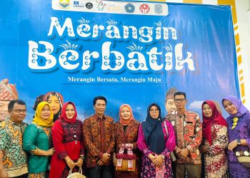 Dinas Kearsipan dan Perpustakaan Ikuti Parade Merangin Berbatik. (Foto : ist)