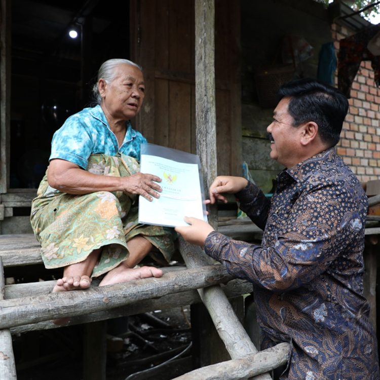 Menteri ATR/Kepala BPN Peroleh Men Of The Year dari Majalah Men's Obsession. (Foto : ist)