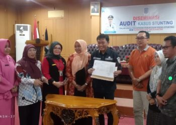 Fajarman Buka Diseminasi Audit Stunting 2023. (Foto : Yendri - sinarjambi.com)