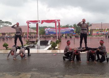 Irjen Pol Rusdi Hartono Lantik Siswa Diktukba Polri Gelombang II SPN Polda Jambi. (Foto : Rolan - sinarjambi.com)