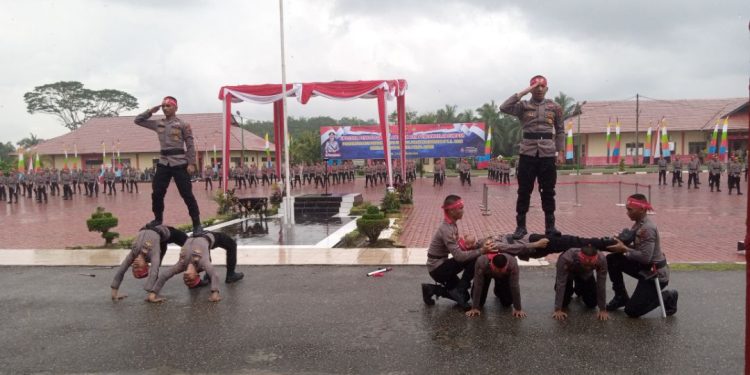 Irjen Pol Rusdi Hartono Lantik Siswa Diktukba Polri Gelombang II SPN Polda Jambi. (Foto : Rolan - sinarjambi.com)