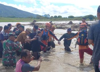Korban Longsor Terbawa Arus Sungai Batang Merao Ditemukan Sejauh 10 KM. (Foto : ist)