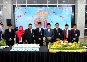 Wagub Sani Harap Bank Jambi Terus Tingkatkan Kualitas dan Berikan Pelayanan Terbaik. (Foto : ist)