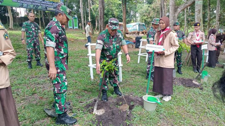 Dandim 0415/Jambi Tekankan Pentingnya Penghijauan Cegah Kerusakan Lingkungan. (Foto : ist)