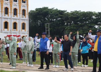 Gubernur Al Haris Ikuti Senam Merangin Sehat yang Digelar Mukti. (Foto : ist)