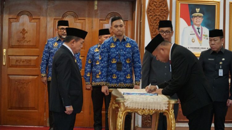 Al Haris melantik 117 pejabat eselon III dan IV. (Foto : ist)