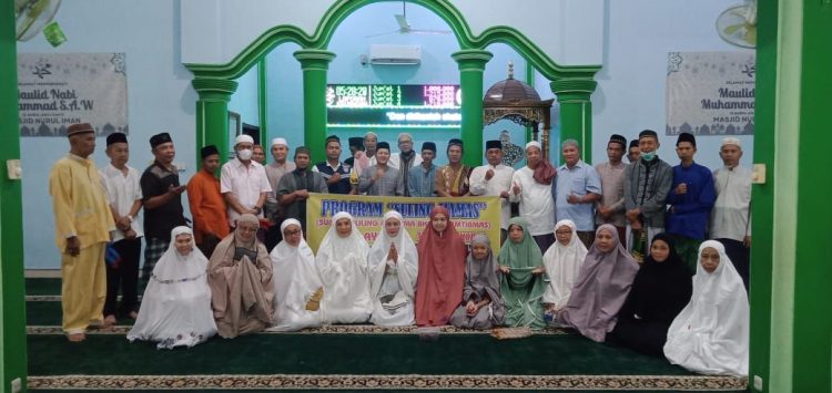 Bhabinkamtibmas Polsek Kota Baru Subuh Keliling Sampaikan Pesan Cooling System Jelang Pemilu. (Foto : ist)