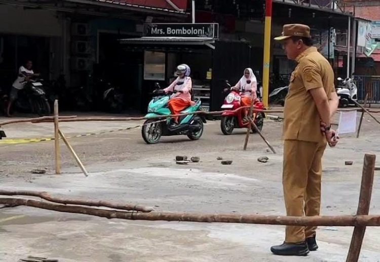 Mukti Minta Masyarakat Bersabar, Jalan Rangkayo Hitam Sedang Diperbaiki. (Foto : ist)