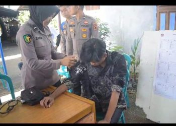 Biddokkes Polda Jambi Beri Layanan Kesehatan ke Petugas TPS Usai Pencoblosan. (Foto : ist)