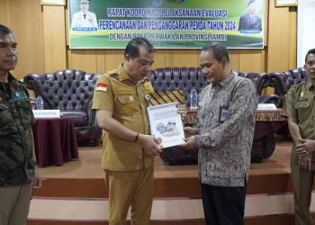 Pj Bupati Buka Rakor Evran Pemkab Merangin 2024. (Foto : ist)