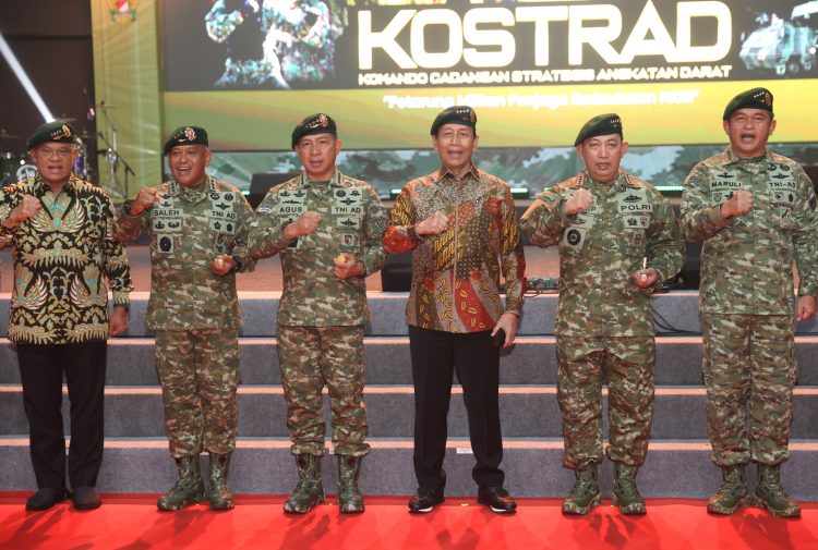 63 Tahun Pengabdian Kostrad, Panglima TNI dan Kasad Hadirkan Sesepuh Prajurit Cakra. (Foto : ist)