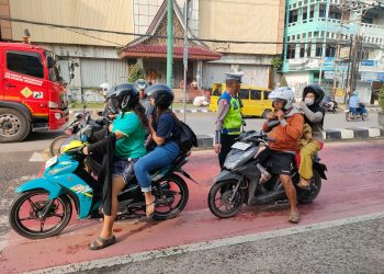 Operasi Keselamatan 2024, Polresta Jambi Edukasi Pengendara. (Foto : ist)