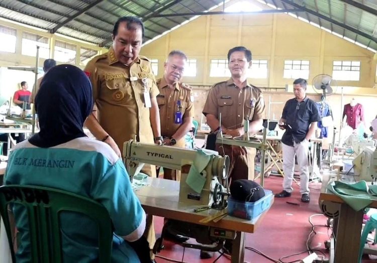 Mukti Bekali Anak Putus Sekolah dengan Keterampilan di BLK. (Foto : ist)