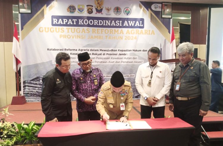 Gubernur Al Haris Sampaikan Pentingnya Peran GTRA Provinsi Jambi. (Foto : Rolan - sinarjambi.com)