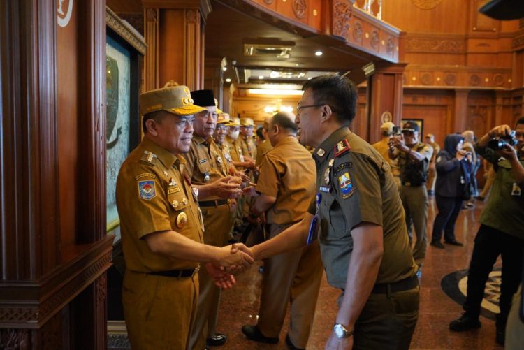 Gubernur Al Haris Gelar Halal Bihalal dengan Ratusan Pegawai Pemprov Jambi. (Foto : ist)