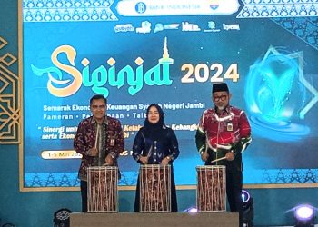 Hesnidar Haris, Sudirman dan Warsono membuka Siginjai 2024. (Foto : Rolan - sinarjambi.com)