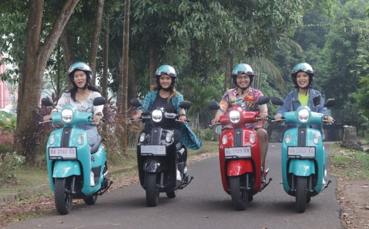 Skuter Unik Bikin Gaya Makin Ciamik, Yamaha Fazzio Pas Buat Anak Muda Jambi yang Dinamis. (Foto : ist)