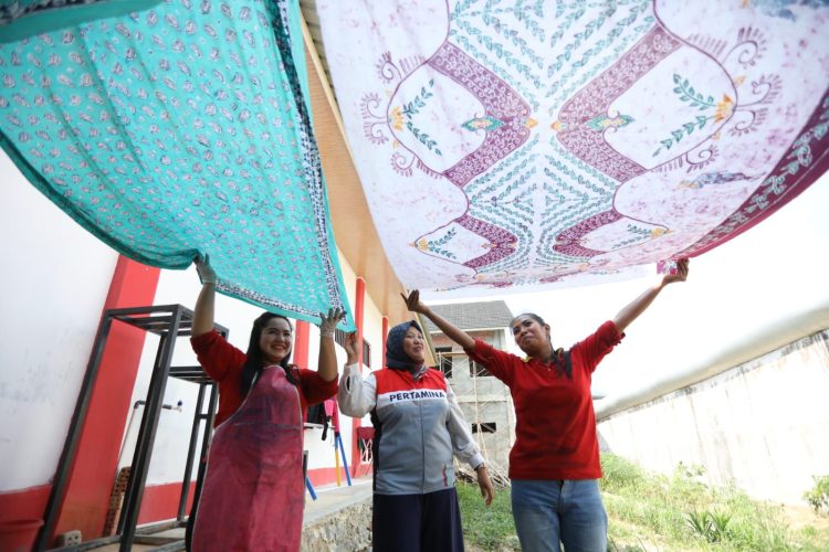 Pertamina EP Jambi Field Dukung Program Pengembangan Batik Lapas Perempuan Kelas IIB Jambi. (Foto : ist)