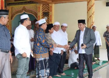 Mukti: KH Zakaria Ulama Besar Kharismatik. (Foto : ist)