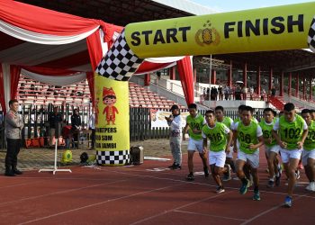 Kapolda Jambi Cek Tes Kesamaptaan Jasmani Calon Taruna Akpol 2024. (Foto : ist)