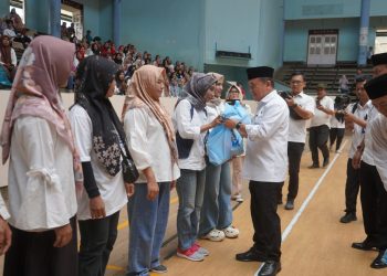 Gubernur Al Haris Dorong Pengusaha Perhatikan Hak-hak Buruh. (Foto : ist)